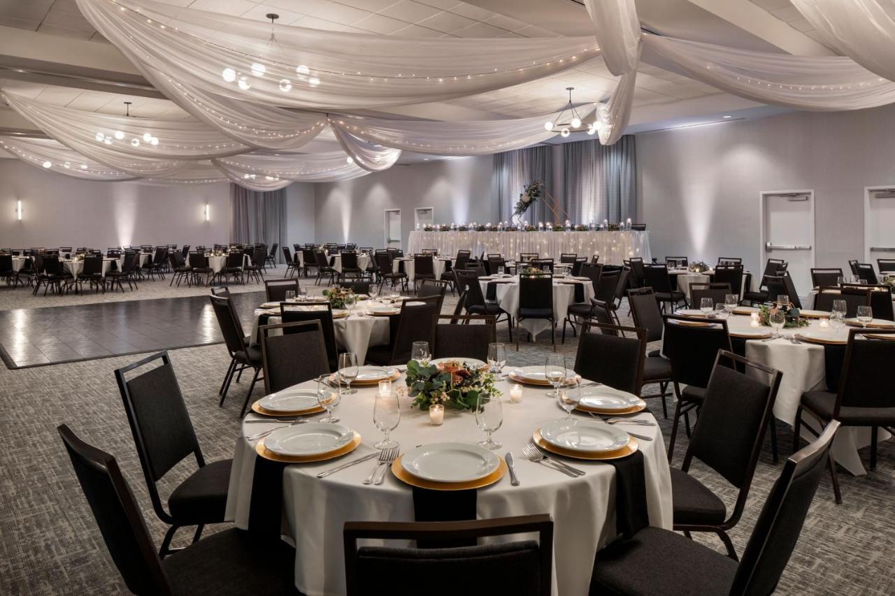 Courtyard Mankato Hotel & Event Center Екстер'єр фото