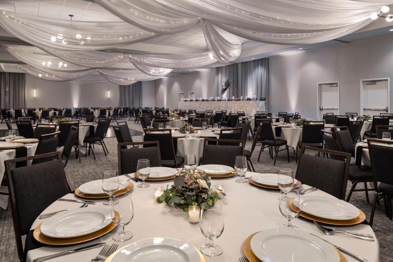 Courtyard Mankato Hotel & Event Center Екстер'єр фото